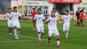 LUDILO SRBIJE! Omladinska fudbalska reprezentacija savladala Portugal u spektakularnom meču i osvojila turnir Stevan Ćele Vilotić LUDILO SRBIJE! Omladinska fudbalska reprezentacija savladala Portugal u spektakularnom meču i osvojila turnir Stevan Ćele Vilotić