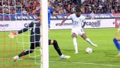 БЛИЦКРИГ ЕНГЛЕЗА! Ево како је Нони Мадуеке дуплирао предност Енглеске против Србије (ВИДЕО) БЛИЦКРИГ ЕНГЛЕЗА! Ево како је Нони Мадуеке дуплирао предност Енглеске против Србије (ВИДЕО)