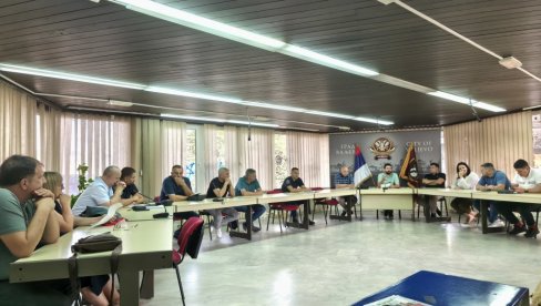PREDLOŽENO UKIDANJE VANREDNE SITUACIJE KOJA JE U VALJEVU NA SNAZI ČAK ŠEST MESECI Deponija više ne preti PREDLOŽENO UKIDANJE VANREDNE SITUACIJE KOJA JE U VALJEVU NA SNAZI ČAK ŠEST MESECI Deponija više ne preti