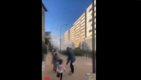 ПОЛИЦИЈА КОРИСТИЛА СУЗАВАЦ ИСПРЕД ВРТИЋА У ПАРИЗУ: Хаос у Француској не престаје (ВИДЕО)
