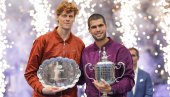 TENIS OVO NIJE VIDEO DECENIJAMA: Karlos Alkaraz i Janik Siner ponovili podvig legendi, ni Đoković - Nadal - Federer to nisu uspeli TENIS OVO NIJE VIDEO DECENIJAMA: Karlos Alkaraz i Janik Siner ponovili podvig legendi, ni Đoković - Nadal - Federer to nisu uspeli