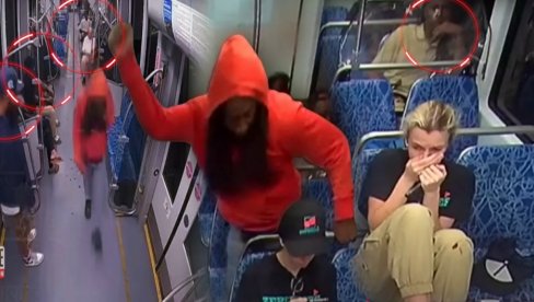 OBJAVLJEN SNIMAK UBISTVA U METROU IZ DRUGOG UGLA: Vidite ŠTA su radili putnici dok je lepa Irina izdisala (UZNEMIRUJUĆI VIDEO) OBJAVLJEN SNIMAK UBISTVA U METROU IZ DRUGOG UGLA: Vidite ŠTA su radili putnici dok je lepa Irina izdisala (UZNEMIRUJUĆI VIDEO)