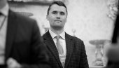 ФБИ ИМА СЛИКЕ И СНИМАК УБИЦЕ ЧАРЛИЈА КИРКА: Ради се о младићу студентског узраста, зато се лако уклопио у кампус (ВИДЕО)