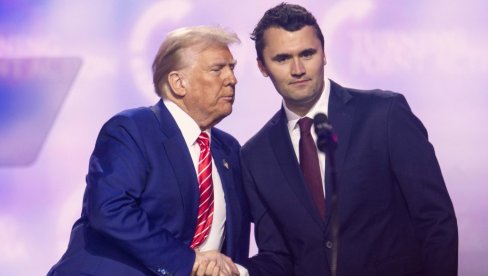 ПОШТОВАЊЕ ПРЕМА РОДОЉУБУ: Трамп и Џеј Ди Венс ће говорити на сахрани Чарлија Кирка