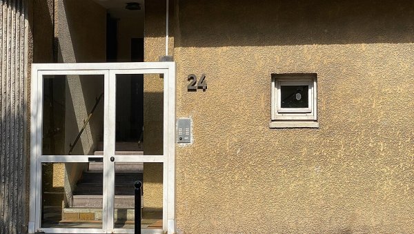 ФЕНОМЕН - ШУТНИ ЛОПТУ ПРАВО У ОТВОРЕН ПРОЗОР: Нова врста фудбалског надметања названа рашље из еврија ухватила маха у Француској