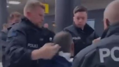 EKSPERTI ZA KRAGNU U NEMAČKOJ: Još jedan obračun EU policije sa demonstrantima (VIDEO) EKSPERTI ZA KRAGNU U NEMAČKOJ: Još jedan obračun EU policije sa demonstrantima (VIDEO)