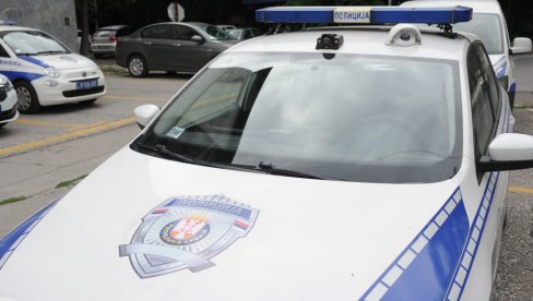 ДИЛЕРИ УХАПШЕНИ, ТАКСИСТИ ПРИЈАВА: Двојица Краљевчана осумњичена за (пре)продају дроге ДИЛЕРИ УХАПШЕНИ, ТАКСИСТИ ПРИЈАВА: Двојица Краљевчана осумњичена за (пре)продају дроге