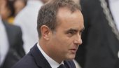 PRVI DAN NA FUNKCIJI U SENCI NASILNIH PROTESTA: Lekorni obećao dramatične promene u vladi