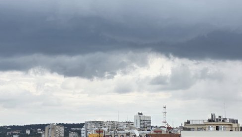 СВЕ ЈЕ ХЛАДНИЈЕ: Време данас претежно облачно, а биће и кише