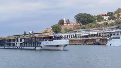 ЗА ЗАДОВОЉСТВО ГОСТИЈУ НА СВАКОМ КОРАКУ:Новоснована Асоцијација туристичке индустрије Србије ЗА ЗАДОВОЉСТВО ГОСТИЈУ НА СВАКОМ КОРАКУ:Новоснована Асоцијација туристичке индустрије Србије