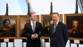 SELAKOVIĆ PRIMIO POKLOM OD „GASPROMA“ Devet portreta ruskih vojskovođa i državnika srpskog porekla za Istorijski muzej Srbije (FOTO)