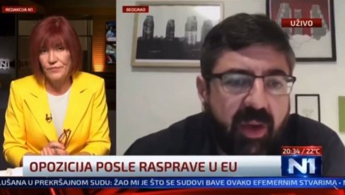 BLOKADERI PORUČUJU: Vojska Srbije je vojska ubica i ratnih zločinaca i mi ne želimo paradu Vojske Srbije na ulicama Beograda! BLOKADERI PORUČUJU: Vojska Srbije je vojska ubica i ratnih zločinaca i mi ne želimo paradu Vojske Srbije na ulicama Beograda!