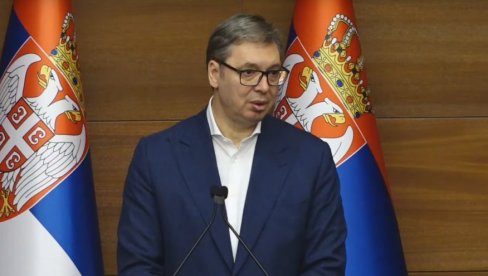 PORED RUŠENJA SPC, ŽELE RUŠENJE VOJSKE I DRUGIH INSTITUCIJA Vučić: Ta parada je izraz želje da obeležimo praznik i želja da pokažemo napredak PORED RUŠENJA SPC, ŽELE RUŠENJE VOJSKE I DRUGIH INSTITUCIJA Vučić: Ta parada je izraz želje da obeležimo praznik i želja da pokažemo napredak