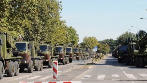 SVE IZMENE NA JEDNOM MESTU: Detaljan spisak svih linija koje menjaju trasu zbog održavanja vojne parade SVE IZMENE NA JEDNOM MESTU: Detaljan spisak svih linija koje menjaju trasu zbog održavanja vojne parade