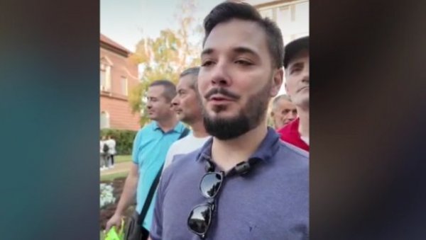 ЗРЕЊАНИНЦИ НИКАД ЈАСНИЈИ: Није добро ово са блокадама (ВИДЕО) ЗРЕЊАНИНЦИ НИКАД ЈАСНИЈИ: Није добро ово са блокадама (ВИДЕО)