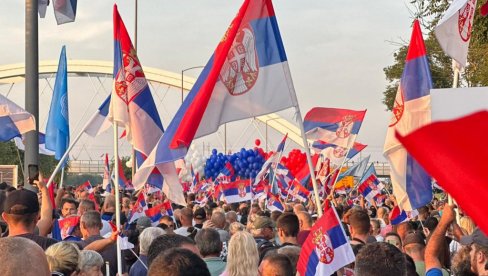PROCENA BIA: Na skupovima protiv blokada 145.000 građana, na skupovima blokadera samo 5.500 blokadera PROCENA BIA: Na skupovima protiv blokada 145.000 građana, na skupovima blokadera samo 5.500 blokadera