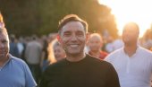 СРБИЈА ЗАСЛУЖУЈЕ МИР Александар Вулин са грађанима на Вождовцу
