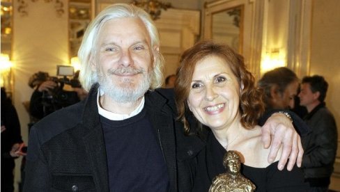 NAŠA POZNATA GLUMICA JE ĆERKA OLGE I PELETA: Kada je došla na prijemni za FDU, njen otac je samo izašao iz prostorije (FOTO) NAŠA POZNATA GLUMICA JE ĆERKA OLGE I PELETA: Kada je došla na prijemni za FDU, njen otac je samo izašao iz prostorije (FOTO)