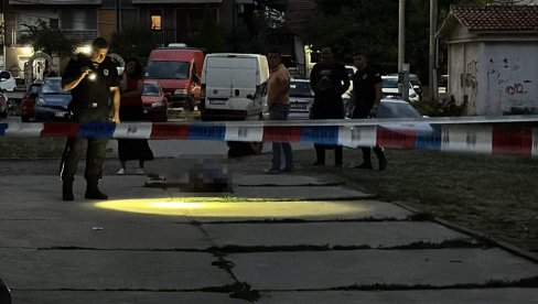 UBISTVO U NIŠU: Sumnja se da je upucan muškarac ispred zgrade UBISTVO U NIŠU: Sumnja se da je upucan muškarac ispred zgrade