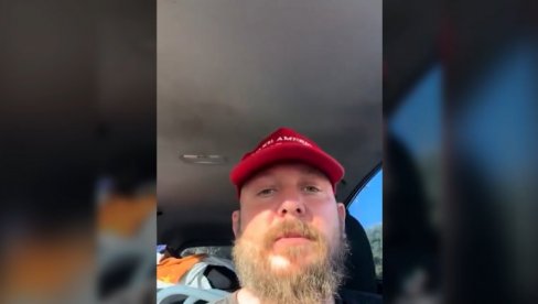 VREME MIRA JE PROŠLO Američki patriota poslao upozorenje: Svi su umorni od ovog levičarskog woke s***a koje uništava naše zemlje (VIDEO) VREME MIRA JE PROŠLO Američki patriota poslao upozorenje: Svi su umorni od ovog levičarskog woke s***a koje uništava naše zemlje (VIDEO)