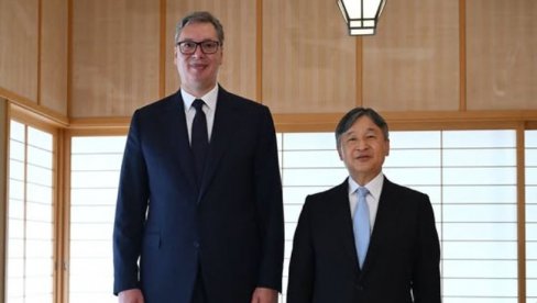 JAPANSKI CAR LIČNO DOČEKAO VUČIĆA Predsednik poručio: Ovaj susret predstavlja potvrdu dubokog poštovanja i prijateljstva