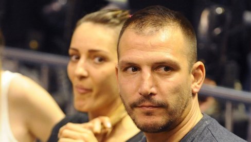 ПРВО ОГЛАШАВАЊЕ МАЈЕ ОГЊЕНОВИЋ ПОСЛЕ РАЗВОДА: Тешко је наћи партнера који разуме и може да следи ПРВО ОГЛАШАВАЊЕ МАЈЕ ОГЊЕНОВИЋ ПОСЛЕ РАЗВОДА: Тешко је наћи партнера који разуме и може да следи