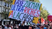ПРОЗИВАЈУ МАКРОНА: Жестоко на француским улицама