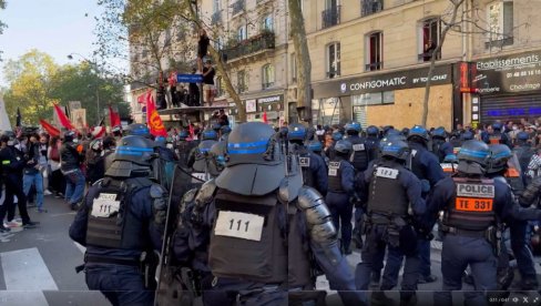 ESKALACIJA HAOSA U FRANCUSKOJ: Demonstranti upadaju u banku (VIDEO)