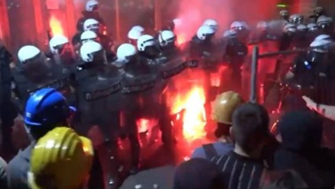 СТЕФАНО ПАВЕСИ: Протести у Србији су покушај дестабилизације СТЕФАНО ПАВЕСИ: Протести у Србији су покушај дестабилизације