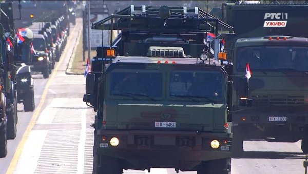РУСИ ГА ОД ПРВОГ ДАНА КОРИСТЕ У УКРАЈИНИ: На војној паради у Београду приказана Красуха, најновији систем за електронско ратовање
