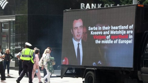 DA AMERIKA ZNA KAKO JE SRBIMA: Istina o Kosovu i Metohiji širi se NJujorkom (FOTO) DA AMERIKA ZNA KAKO JE SRBIMA: Istina o Kosovu i Metohiji širi se NJujorkom (FOTO)