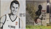 BRUKA: Tokom noći oskrnavljen mural Čarliju Kirku u Beogradu (FOTO)