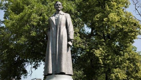 СТАЉИН ДА ИДЕ НА РЕФЕРЕНДУМ: Анализа Новости - Зашто је у Русији актуелизован повратак знамења из периода СССР