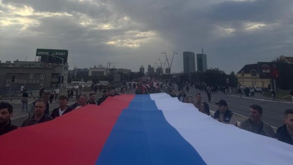 ЈАСНА ПОРУКА СЛОБОДНИХ ГРАЂАНА: Тражимо смену руководства РТС! Није српски ћутати (ВИДЕО)