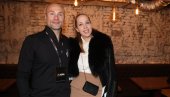 ДРЖЕ ЧАС О ЉУБАВИ: Аца и Косана Софронијевић показали да су симбол елеганције (ФОТО)