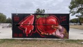 ORIGINALNI MURAL POSVEĆEN BENDU: Fanovi iznenadili Dražena Žerića Žeru i ekipu grupe Crvena jabuka (FOTO)