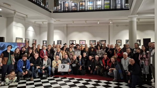 САМИТ ФОТОГРАФА БИВШЕ ЈУГОСЛАВИЈЕ: Јубилеј манифестације Лесковачког културног центра и Фото клуба из овог града