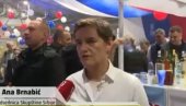 BRNABIĆ NA ZBORU KRAJIŠNIKA: Zajedno smo jedan tim i taj tim ne da Srbiju i nikada neće dati BRNABIĆ NA ZBORU KRAJIŠNIKA: Zajedno smo jedan tim i taj tim ne da Srbiju i nikada neće dati