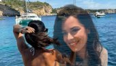 ZANOSNA ANA U BIKINIJU: Za nju leto nema kraj - fotke će vam zagrejati srce u ovom hladnom danu!