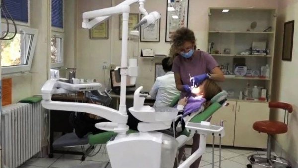 ДОМ ЗДРАВЉА ВЕЉКО ВЛАХОВИЋ У ВРБАСУ НАСТАВЉА ДА УНАПРЕЂУЈЕ СТОМАТОЛОШКУ ЗАШТИТУ   Бољи услови и код државног зубара ДОМ ЗДРАВЉА ВЕЉКО ВЛАХОВИЋ У ВРБАСУ НАСТАВЉА ДА УНАПРЕЂУЈЕ СТОМАТОЛОШКУ ЗАШТИТУ   Бољи услови и код државног зубара