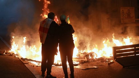 МАЈДАН У ГРУЗИЈИ ПО ПЕТИ ПУТ: Заплењена велика количина оружја и експлозива, а ту су и Украјинци МАЈДАН У ГРУЗИЈИ ПО ПЕТИ ПУТ: Заплењена велика количина оружја и експлозива, а ту су и Украјинци
