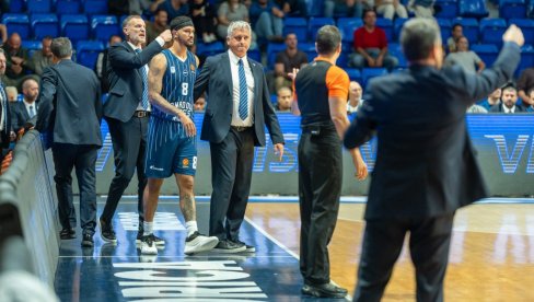 EFES SPREMAN ZA PARTIZAN: Tim iz Istanbula ubedljiv u prvenstvu Turske EFES SPREMAN ZA PARTIZAN: Tim iz Istanbula ubedljiv u prvenstvu Turske
