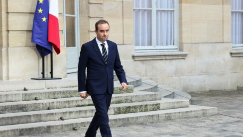 PALA FRANCUSKA VLADA: Premijer podneo ostavku Makronu samo dan nakon objavljivanja imena novih ministara