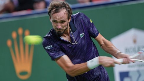 ATP ŠANGAJ, NAJNOVIJE VESTI: Medvedev nije dozvolio iznenađenje, plasirao se u osminu finala ATP ŠANGAJ, NAJNOVIJE VESTI: Medvedev nije dozvolio iznenađenje, plasirao se u osminu finala