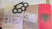 MUP LEGITIMISAO DRŽAVLJANE BIH KOD PIONIRSKOG PARKA: Pronađen bokser i simboli zastave Albanije
