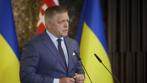 НЕОЧЕКИВАНА ВОЈНА ПОМОЋ СТИГЛА УКРАЈИНИ: Фицо изненадио све, први пакет који шаље Словачка НЕОЧЕКИВАНА ВОЈНА ПОМОЋ СТИГЛА УКРАЈИНИ: Фицо изненадио све, први пакет који шаље Словачка