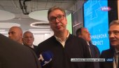 ВУЧИЋ СВЕЧАНО ОТВАРА ЛОЖИОНИЦУ: Што кријете сви у региону да је отворена пруга? И на стадион ћемо их позвати и да могу да уживају (ВИДЕО)