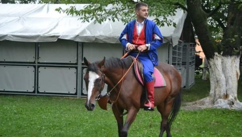 ČOVEK I KONJ KAO JEDNO: Požarevljanin Andrija Sterđević sa 17. godina ostvario dečački san, pa nastavio da niže uspehe ČOVEK I KONJ KAO JEDNO: Požarevljanin Andrija Sterđević sa 17. godina ostvario dečački san, pa nastavio da niže uspehe