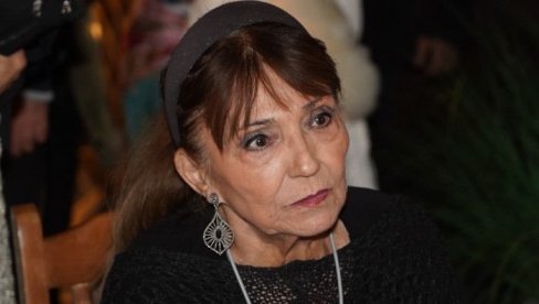 UNUKA LJILJANE STJEPANOVIĆ JE TAKOĐE GLUMICA: Zbog bake je u pozorištu od prve godine UNUKA LJILJANE STJEPANOVIĆ JE TAKOĐE GLUMICA: Zbog bake je u pozorištu od prve godine