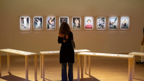 ПРВИ ЗАЈЕДНИЧКИ ПРОЈЕКАТ ДВА МУЗЕЈА САВРЕМЕНЕ УМЕТНОСТИ, ИЗ БЕОГРАДА И ЛИОНА: Лични ставови у политичком пејзажу ПРВИ ЗАЈЕДНИЧКИ ПРОЈЕКАТ ДВА МУЗЕЈА САВРЕМЕНЕ УМЕТНОСТИ, ИЗ БЕОГРАДА И ЛИОНА: Лични ставови у политичком пејзажу